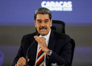 Maduro manda carta pedindo diálogo a Trump enquanto crescem rumores de ação militar dos EUA na Venezuela