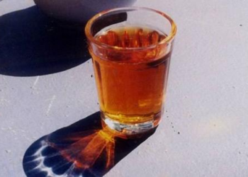 Bêbado fica pelado, ameaça matar PMs e acaba preso