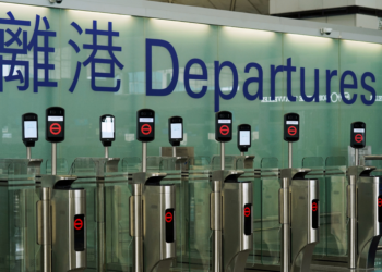 Aeroporto de Hong Kong será fechado por causa de Tufão Ragasa