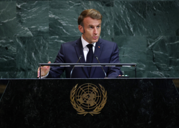 Macron alerta sobre o 'risco de que se imponha a lei do mais forte' em discurso na ONU