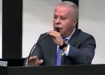 Chico 2000 anuncia aposentadoria e "herdeiro político"