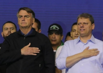 Bolsonaro fecha apoio a Tarcísio para eleição presidencial