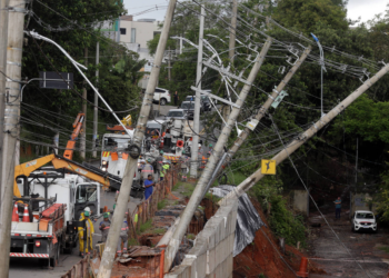 Enel avalia novo contrato que prevê devolução automática por falhas