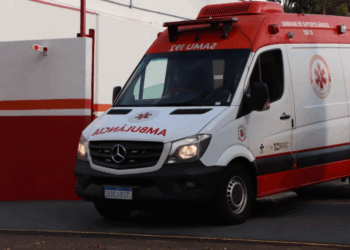 Mulher é esfaqueada por companheiro em Arapongas