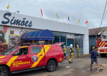 Princípio de incêndio em restaurante de Apucarana mobiliza bombeiros