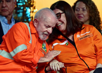 Alta de investimentos e dívida preocupam mercado, e Petrobras promete cautela