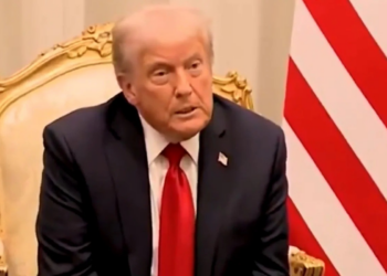 Trump reduze tarifa de 10%, mas mantêm taxa extra de 40% sobre produtos do Brasil