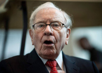 Berkshire, de Buffett, aumenta participação no Google e reduz na Apple