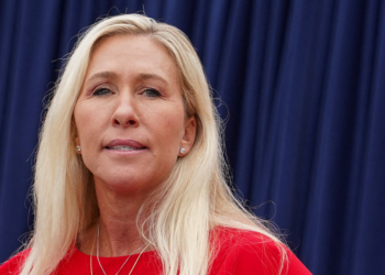 Deputada republicana Marjorie Taylor Greene, ex-aliada de Trump, anuncia renúncia ao Congresso