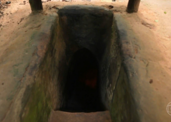 Túneis guardam mapa, armas e cozinhas improvisadas usadas por soldados na Guerra do Vietnã; VÍDEO