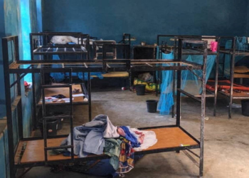 50 dos mais de 300 alunos sequestrados em escola católica na Nigéria fogem de cativeiro, diz associação