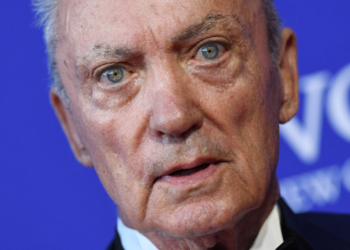 Morre Udo Kier, ator alemão de 'O Agente Secreto' e 'Bacurau', aos 81 anos