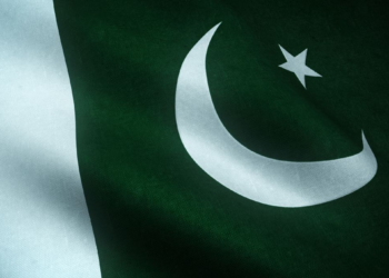 Homens armados atacam quartel-general da força paramilitar do Paquistão; 3 morreram