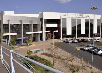 Tribunal de Justiça afasta dois juízes de Mato Grosso