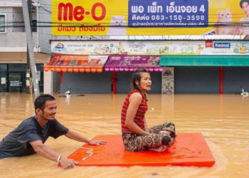 'Ficamos presos na água por sete dias': chuvas intensas provocam enchentes no sul da Ásia e deixam 600 mortos