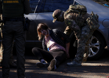 Medo da polícia de Trump leva brasileiros a abandonar o sonho americano pela metade e voltar ao país