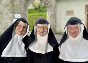 As freiras fugitivas que viraram 'hit' nas redes sociais e voltaram para convento sem autorização