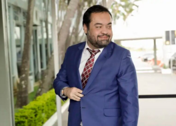 Gago e sem carisma, Cláudio Castro enfrenta o crime e pode se tornar herói improvável