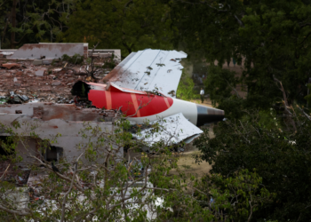 Índia enviará investigadores aos EUA para analisar dados de queda de avião da Air India, diz Bloomberg