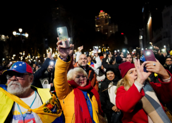 Apoio a María Corina Machado mobiliza atos em mais de 80 cidades antes da entrega do Nobel da Paz