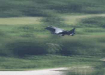 VÍDEO mostra EUA fazendo exercícios e acionando aeronaves militares no Caribe