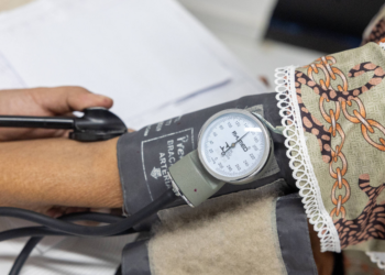 A crise que está levando jovens médicos a desistir da residência