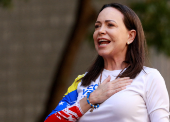 Opositora venezuelana María Corina Machado chega à Noruega para receber Nobel da Paz