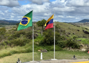 Venezuelanos que chegam ao Brasil temem conflito com os EUA, mas preocupação ainda é 'pão de cada dia'
