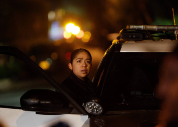 Polícia encontra duas pessoas mortas na casa do ator e diretor Rob Reiner