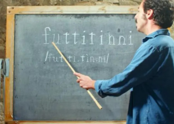 O que é 'futtitinni', a filosofia siciliana para tornar a vida mais leve