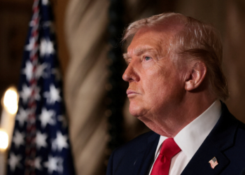 EUA fazem 1º ataque contra a Venezuela e destroem estrutura ligada ao narcotráfico, diz Trump