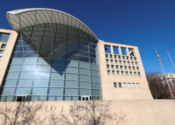 Trump renomeia Instituto da Paz dos EUA em homenagem a si mesmo