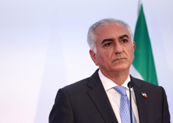 Reza Pahlavi: o filho de ditador que se apresenta como príncipe herdeiro e líder da oposição do Irã