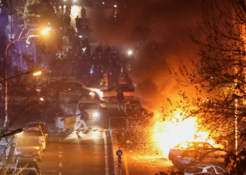 Corpos enfileirados, tiros para matar e perseguição: como o Irã usou a violência para reprimir protestos