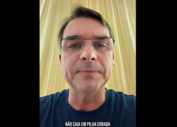 Surpresa boa: Flávio Bolsonaro está fazendo tudo direitinho (até agora)