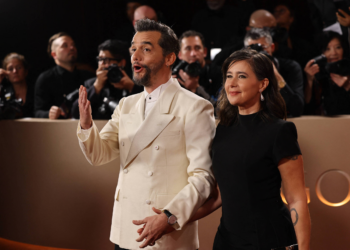 Por que gostamos tanto de saber da vida alheia dos famosos?