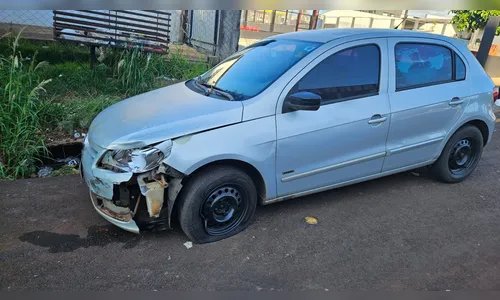 Motociclista fica ferida após batida em cruzamento de Apucarana