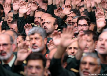 Força militar de elite e 'braço direito' do regime Khamenei: o que é a Guarda Revolucionária do Irã