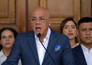 Líder da Assembleia Nacional da Venezuela promete aprovação de Lei de Anistia na terça-feira e libertação de  presos políticos até sexta
