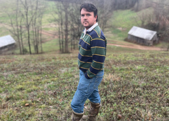 'Fé, família e liberdade': os incorporadores imobiliários que estão criando comunidades para nacionalistas cristãos nos EUA