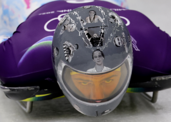 Olimpíadas de Inverno: atleta ucraniano diz ter sido impedido de usar capacete com homenagem a mortos na guerra