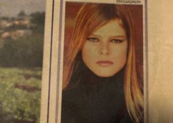 Modelo brasileira escapou de recrutador de Epstein por causa da mãe: 'Estava no meio do furacão'