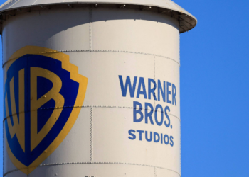 Paramount fecha acordo de US$ 110 bilhões para comprar Warner