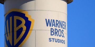 Paramount fecha acordo de US$ 110 bilhões para comprar Warner