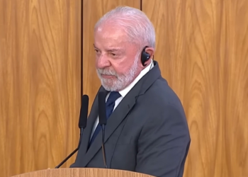 É #FAKE que Lula disse que Brasil 'está sob ameaça real de invasão' em discurso durante encontro com presidente da África do Sul