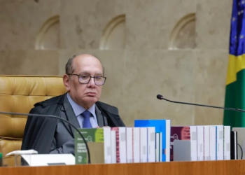 Gilmar Mendes dá voto decisivo e STF mantém Vorcaro na cadeia