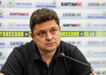 Presidente do Cuiabá é acusado de ameaçar árbitro após empate com Sport na Série B: "Arrebenta ele"