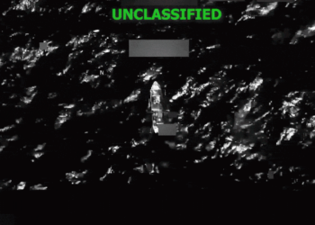 VÍDEO: EUA bombardeiam embarcação no Caribe e matam 4