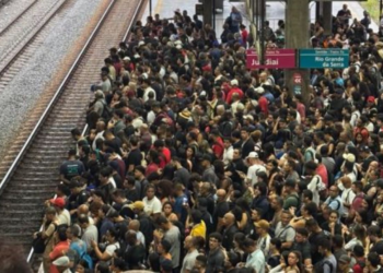 Homem morre após passar mal em plataforma da Estação Barra Funda em São Paulo