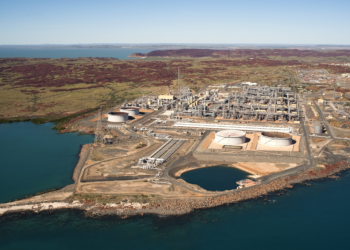 Ciclone severo interrompe produção de gás em usinas na Austrália